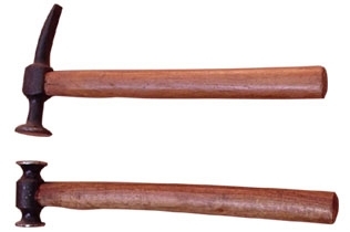 Hog Holder & Hammers